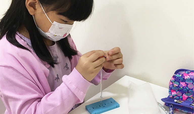 Everyone loves science kits!